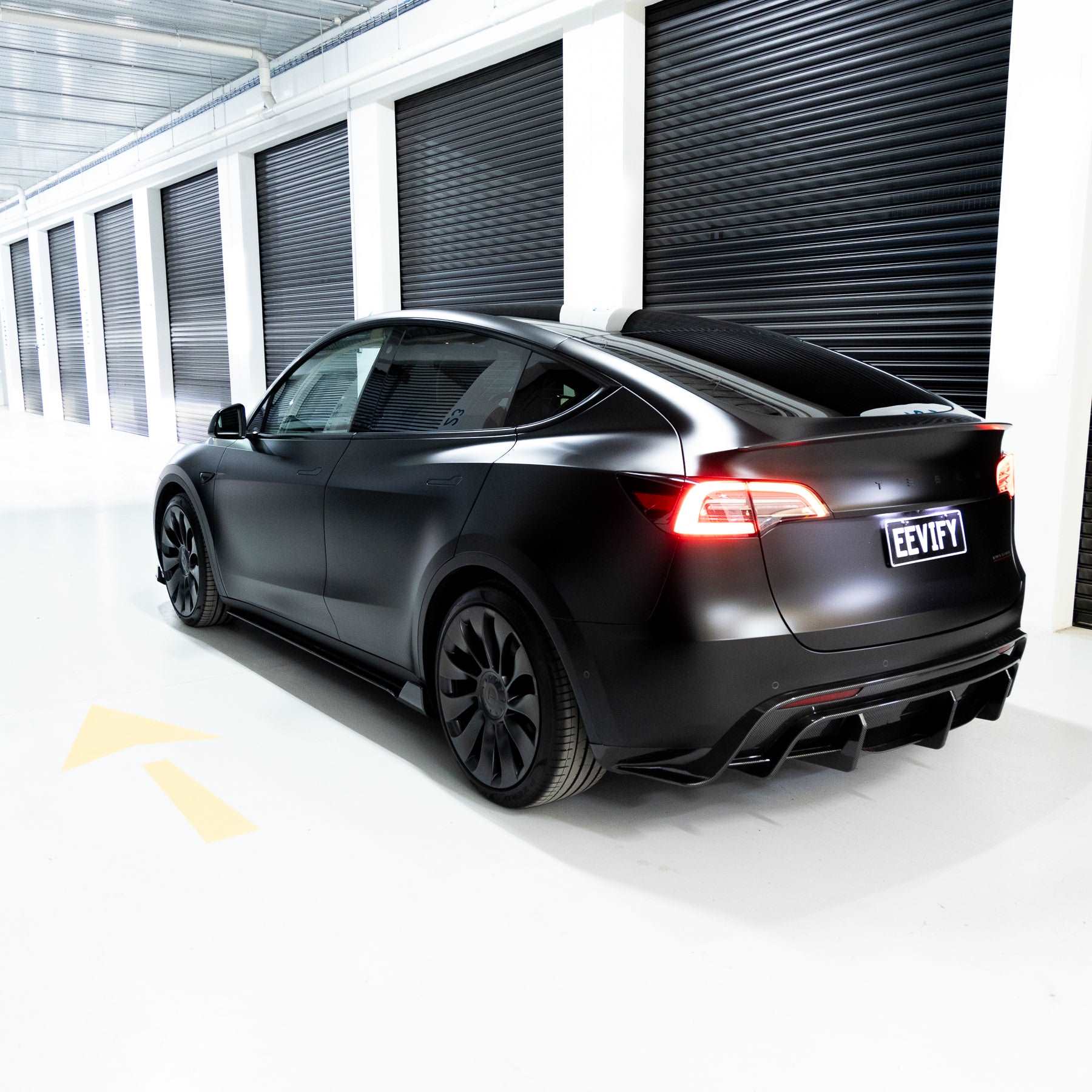 EVF-Style Side Skirts for Tesla Model Y  - Eevify #colour_gloss carbon fibre-style